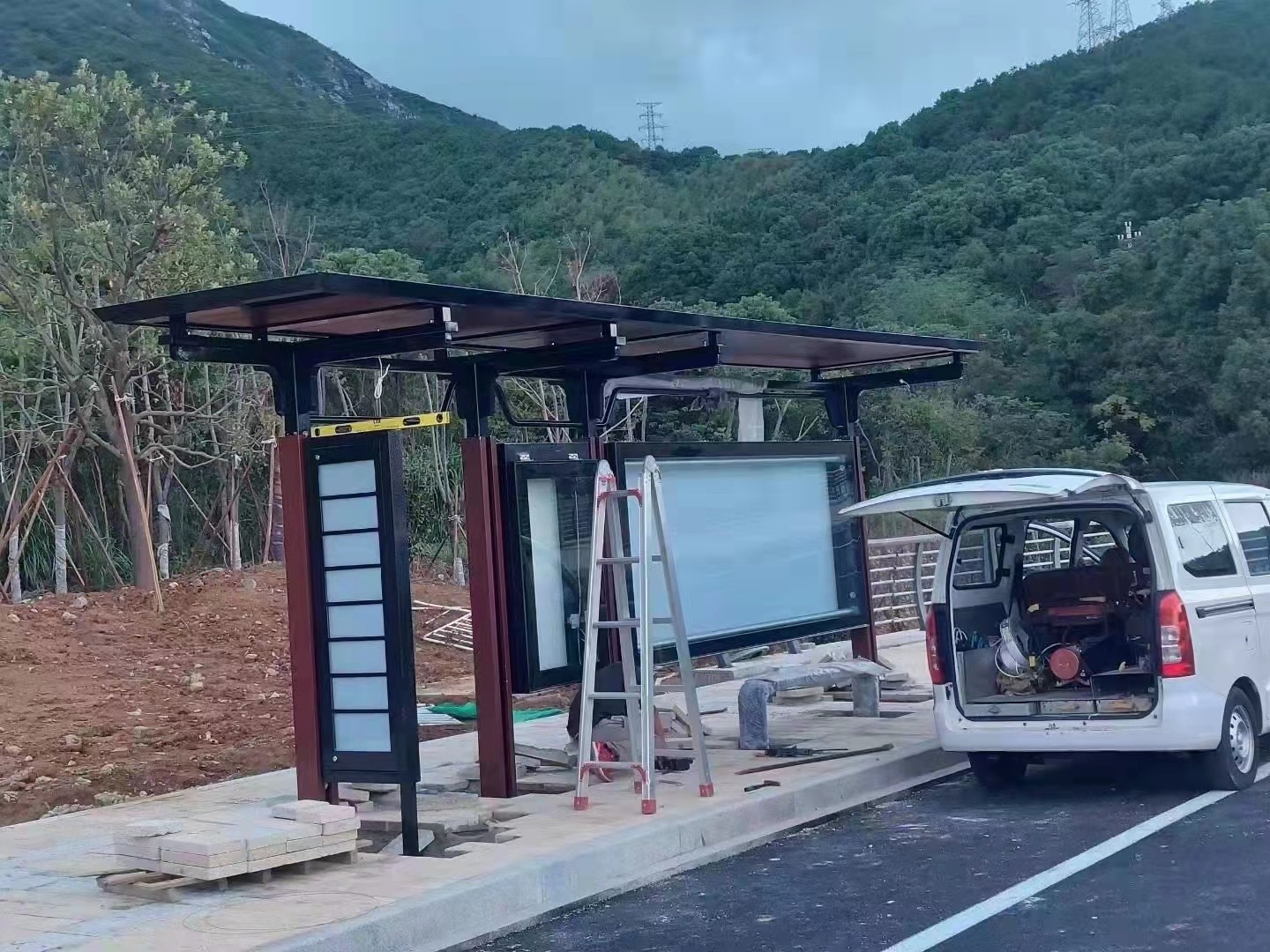 候車(che)亭實物(wù)圖
